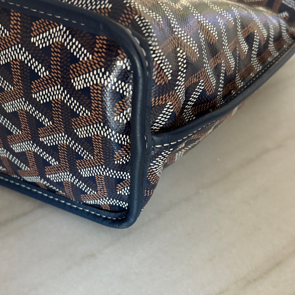 Goyard small tote in Navy - Picture 4 of 6